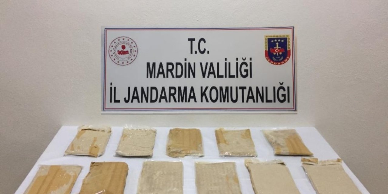 Araçtan Atıp Dönüp Geri Aldıkları Paketten 6 Kilogram Eroin Çıktı