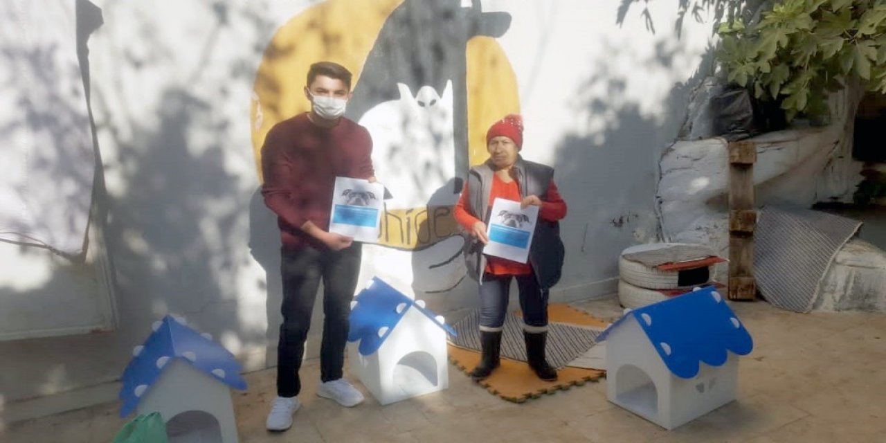 Hkü’lü Öğrenciler Sokak Hayvanlarına Umut Oldu