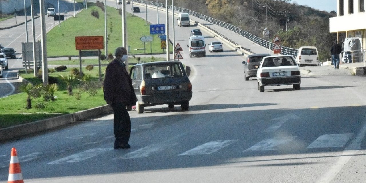 Sinop’ta Otomobil Yayaya Çarptı: 1 Yaralı