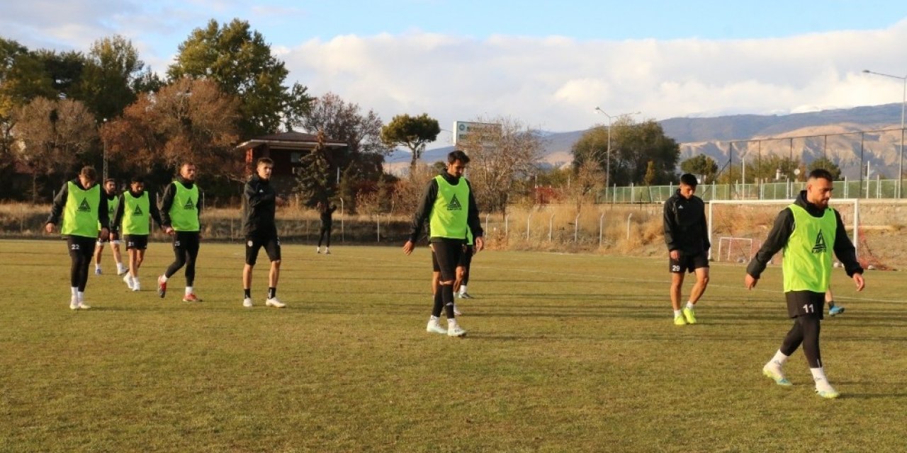 TFF 2. Lig Beyaz gurup 15. Haftasında İnegölspor Maçında Hedef Mutlak Galibiyet