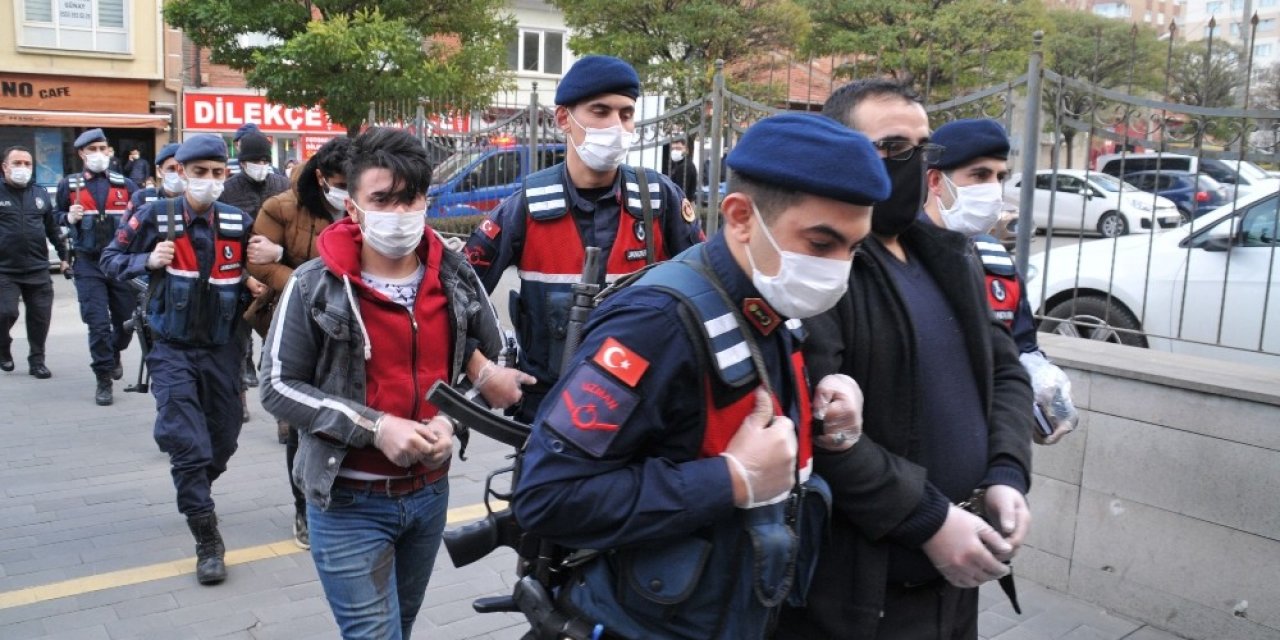 Define Cinayetinin Şüphelisi: “kanımızı Aldık”