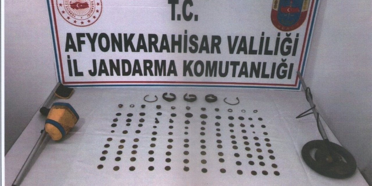 Elindeki Tarihi Eserleri Satmak İsterken Yakalandı