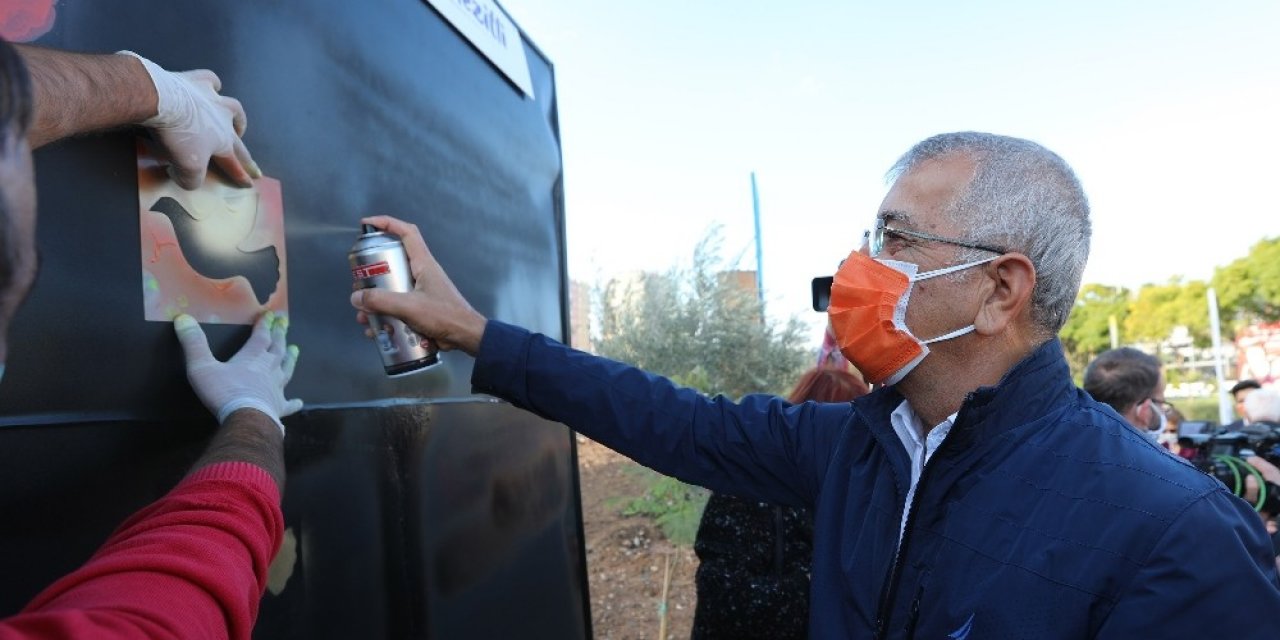 Mezitli Belediyesi, İnsan Hakları Gününü İnsan Hakları Koruluğunda Kutladı