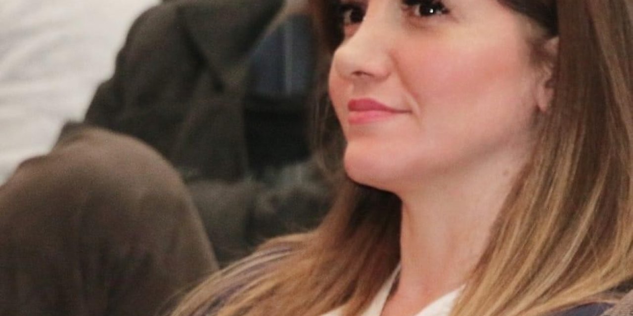 İzmir’deki Camilerden Korsan Müzik Yayınını Paylaşan Banu Özdemir Davasında Karar