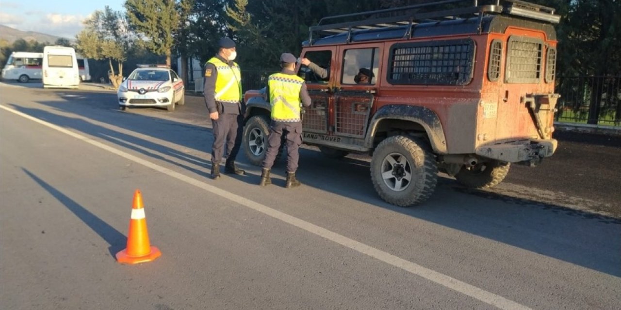 Emniyet Kemeri Denetiminde 114 Araca Ceza Uygulandı