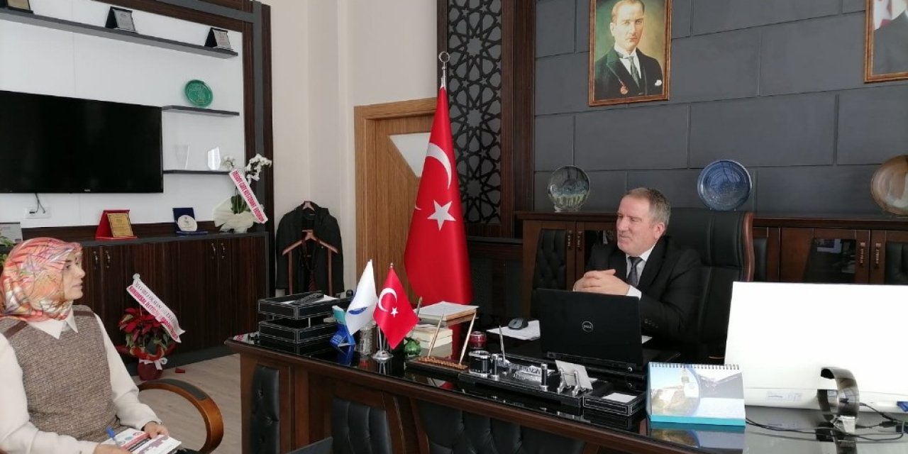 Bayburt Üniversitesinden ’islam Ve Kadın’ Konulu Konferans