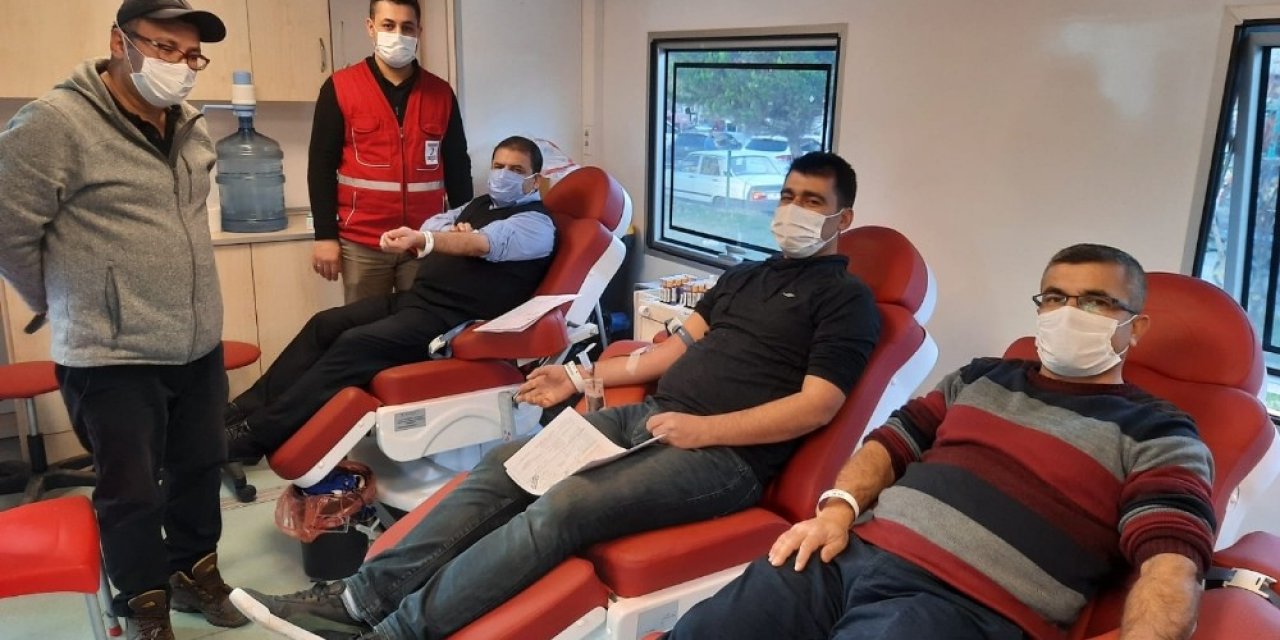 Kahta Eğitim-bir-sen’den Kan Bağışına Destek