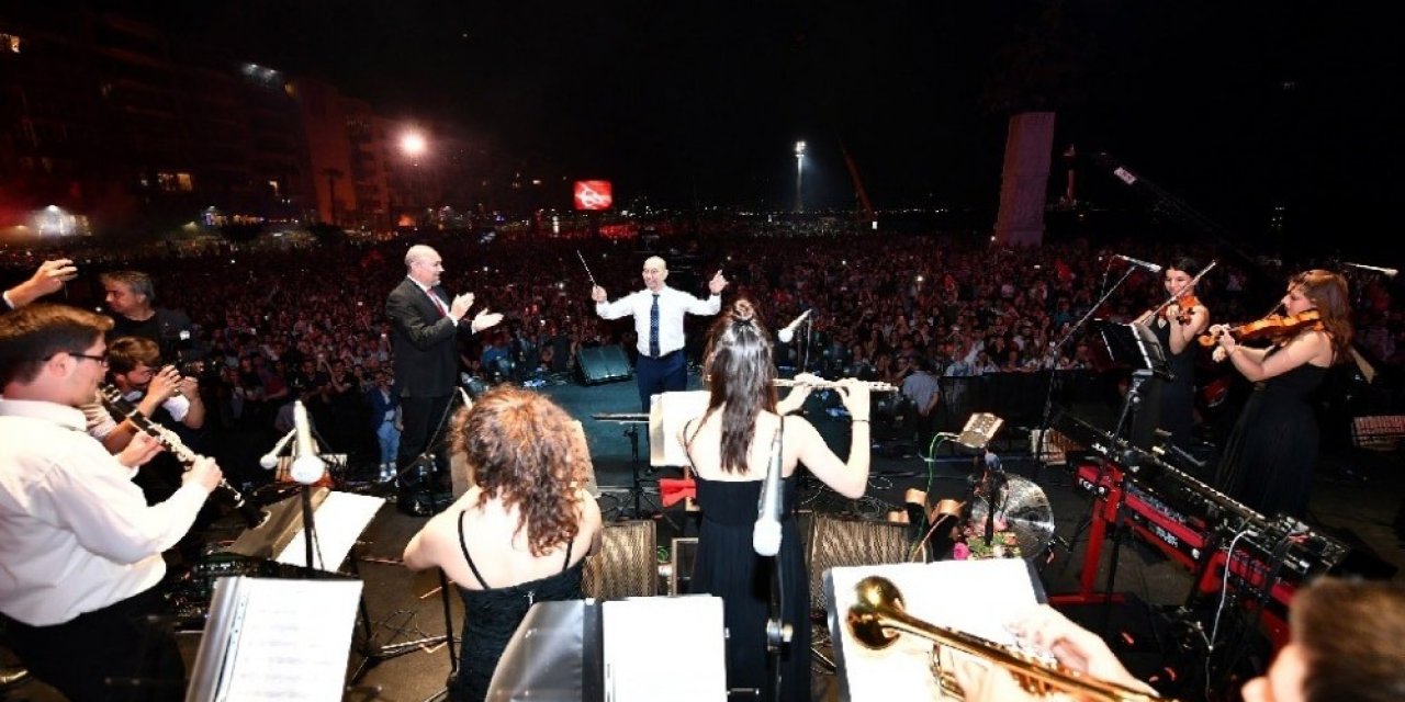 Başkan Soyer, Pandemiden Etkilenen Sanatçılar İçin Eylem Planını Açıkladı