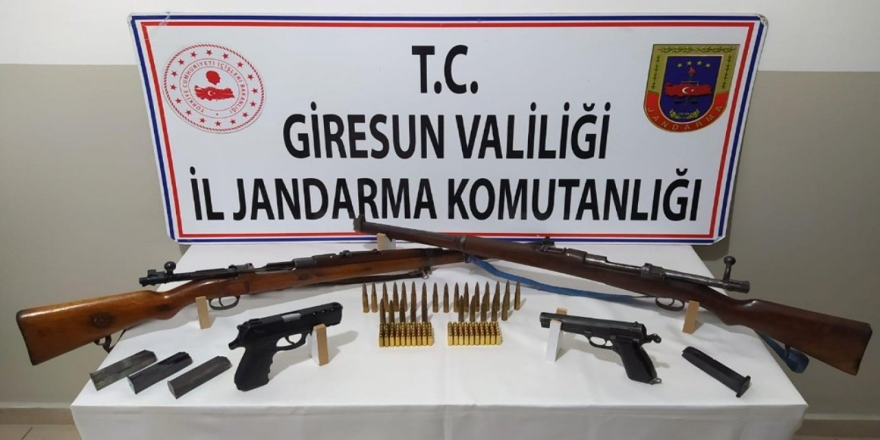 Jandarmadan Silah Kaçakçılarına Operasyon