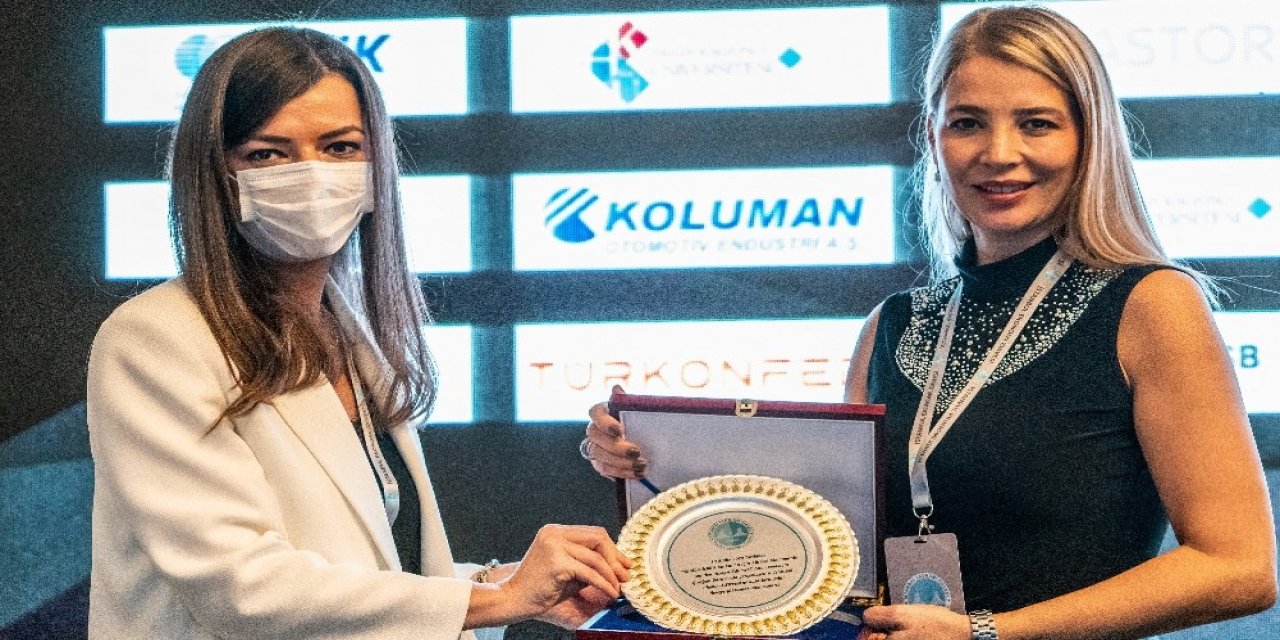 Çevikel, Yılın En Başarılı Stk Kadın Başkanı Ödülünü Aldı
