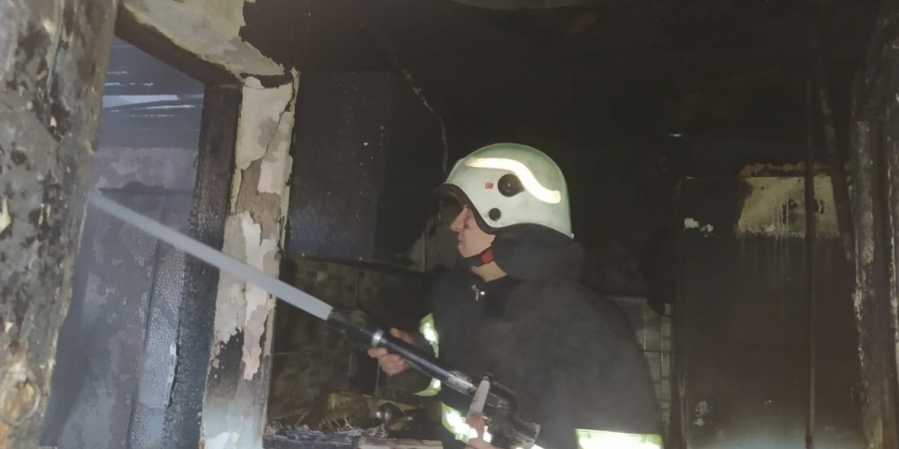 Tek Katlı Metruk Evde Çıkan Yangın Korkuttu