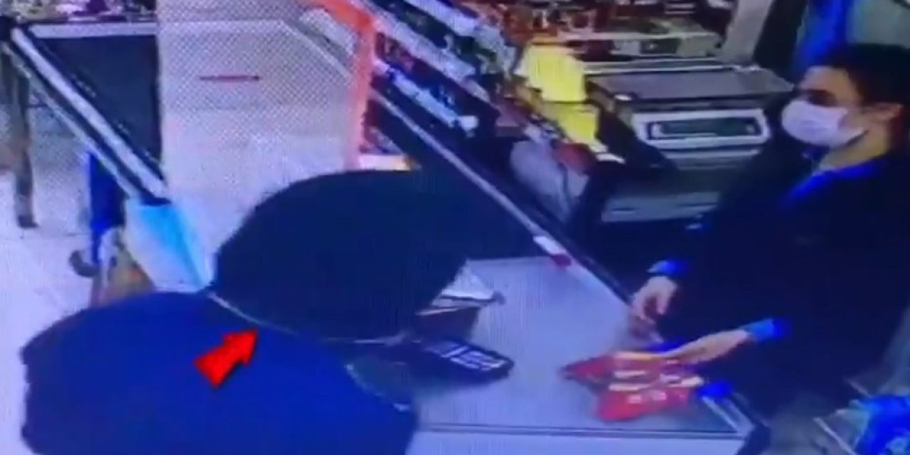 Müşteri Gibi Gelip Silah Çekerek Marketi Soydu