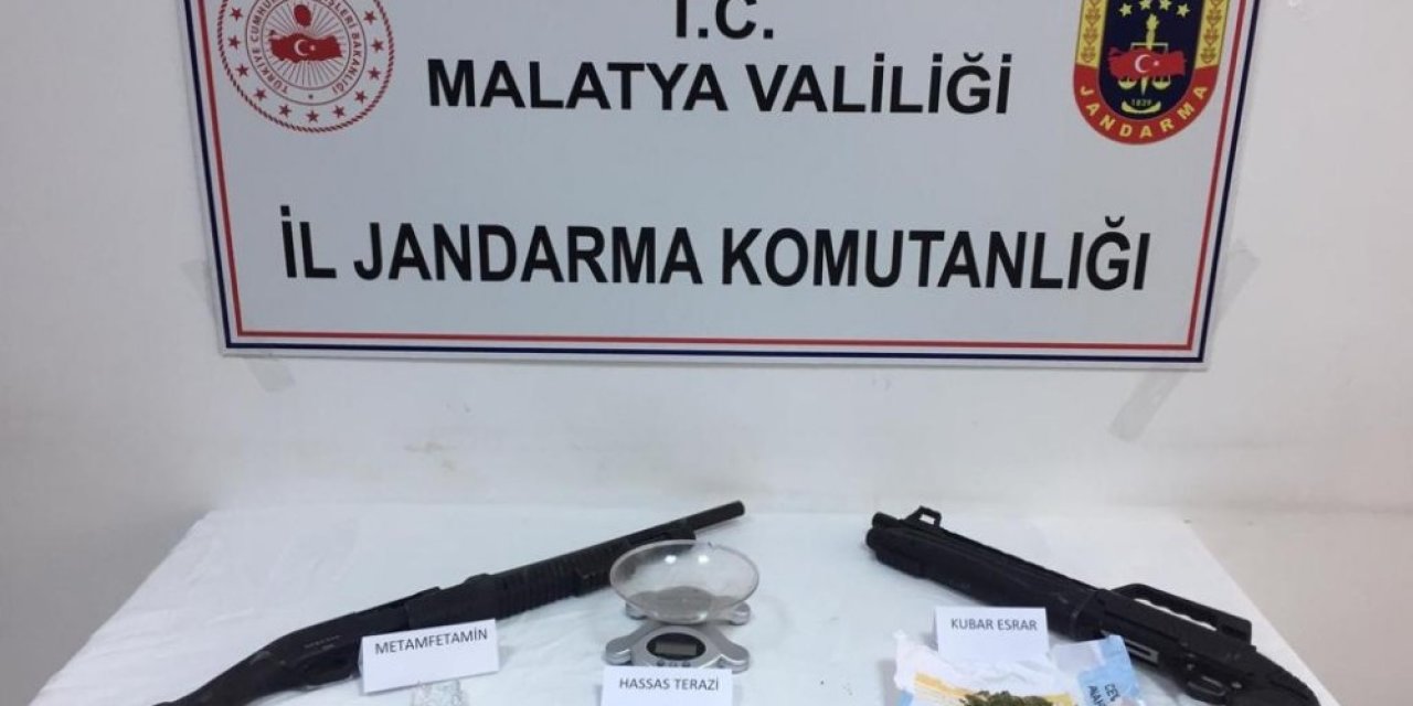 Jandarmadan Uyuşturucu Ve Hırsızlık Operasyonu