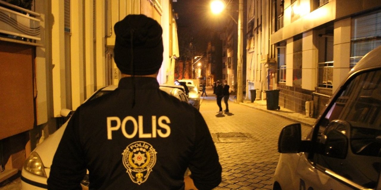 Kuru Sıkı Tabancayla Husumetlisinin Kafasına Ateş Etti