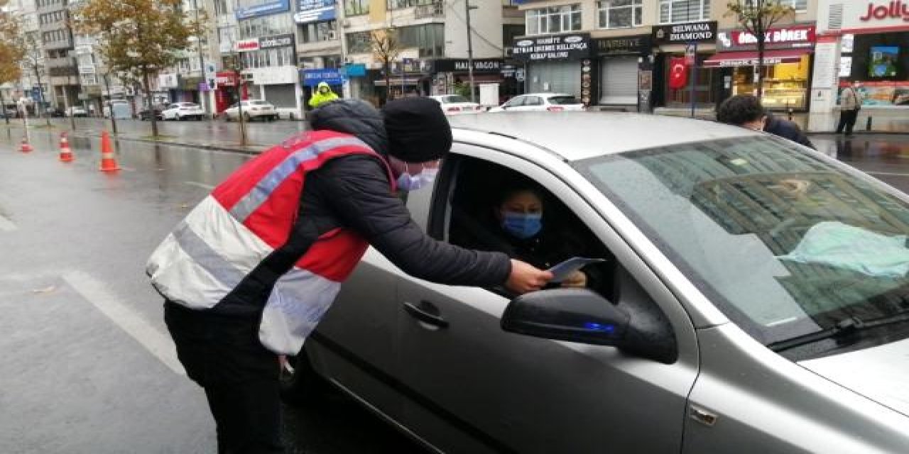 İstanbul’da Trafik Ekipleri Kısıtlamaya Yönelik Denetimler Gerçekleştiriyor