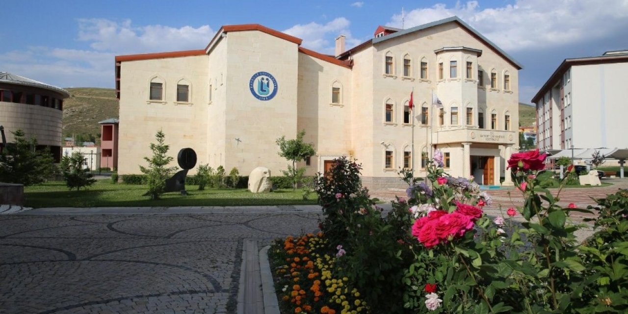 Bayburt Üniversitesi Urap Dünya Sıralamasında İlk 3 Binde