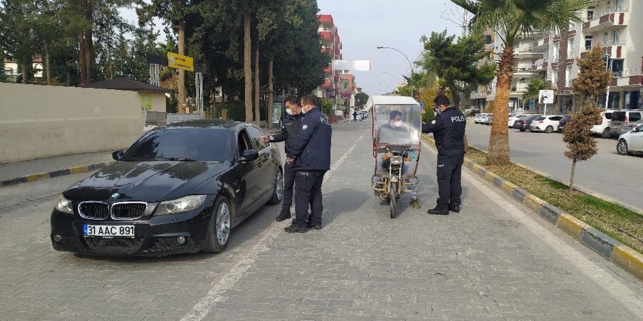 Reyhanlı’da Sokağa Çıkma Kısıtlaması İle Birlikte Denetimler Devam Ediyor