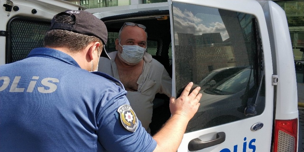 Kızını Bıçaklayan Iraklı Doktora 1.5 Yıl Hapis