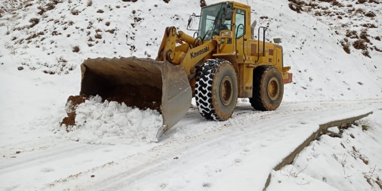 Sason Da Mahsur Kalan Üç Araç Kurtarıldı