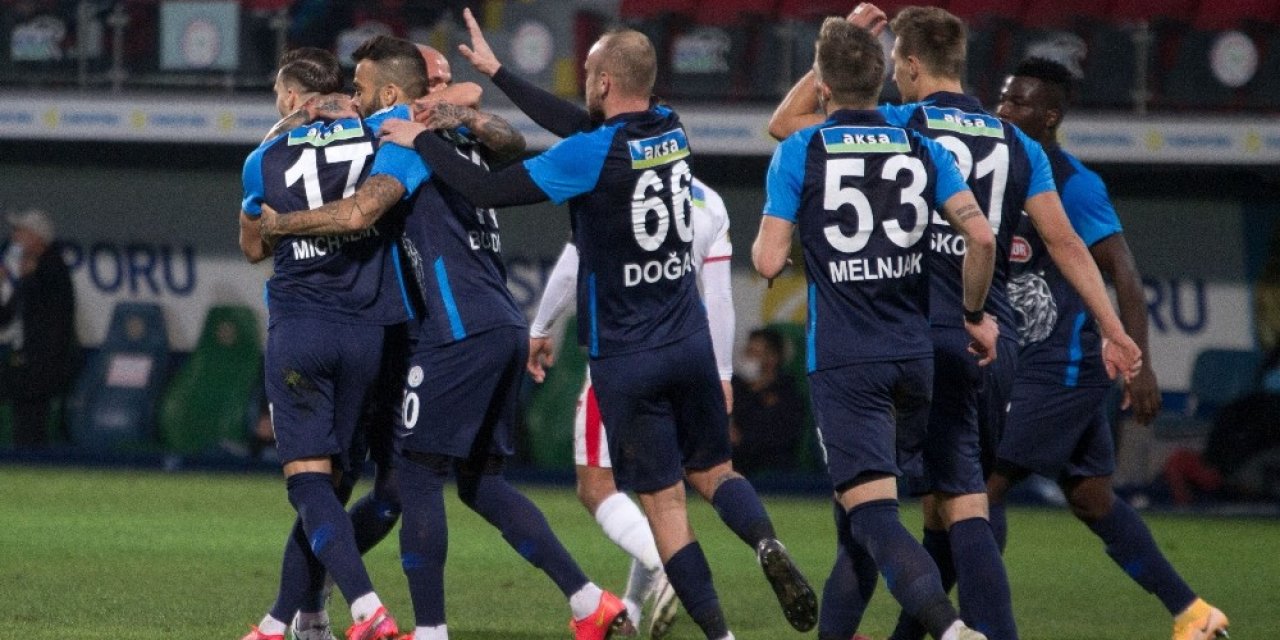 Süper Lig: Çaykur Rizespor: 1 - Göztepe: 0 (ilk Yarı)