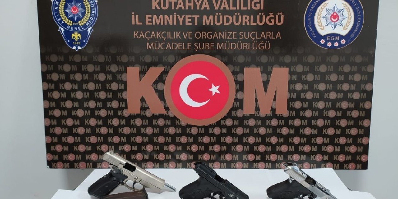 Kütahya’da Silah Kaçaklığı Operasyonu: 2 Gözaltı