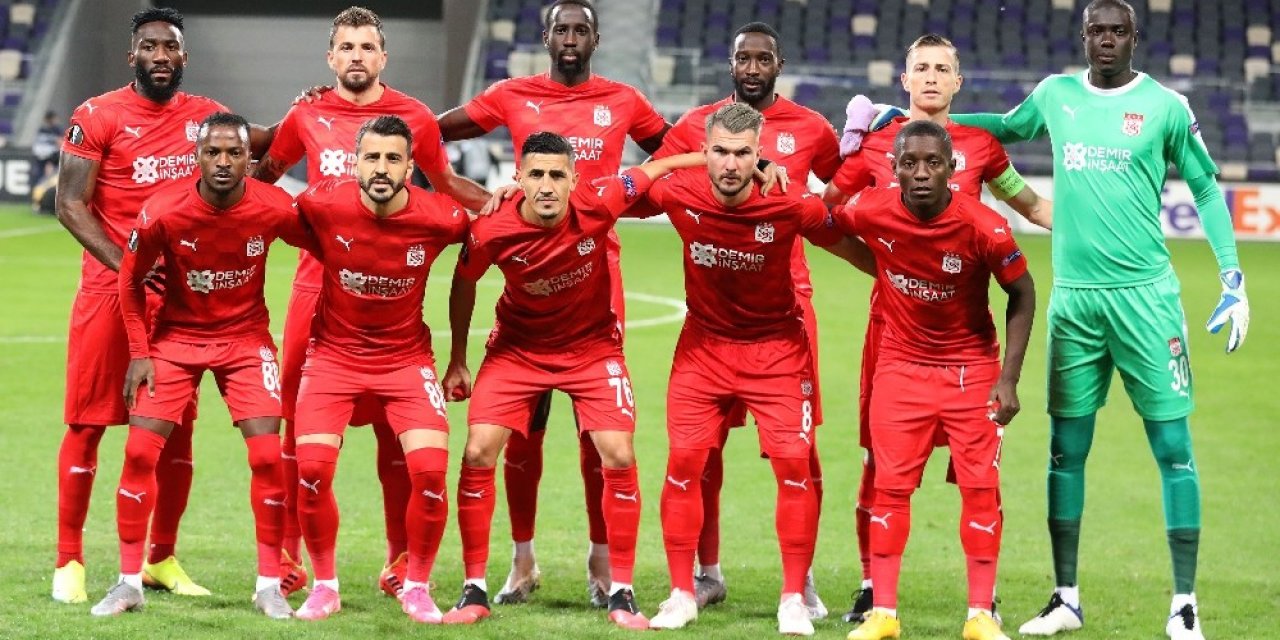 Sivasspor’da 1 Futbolcunun Korona Virüs Testi Pozitif Çıktı