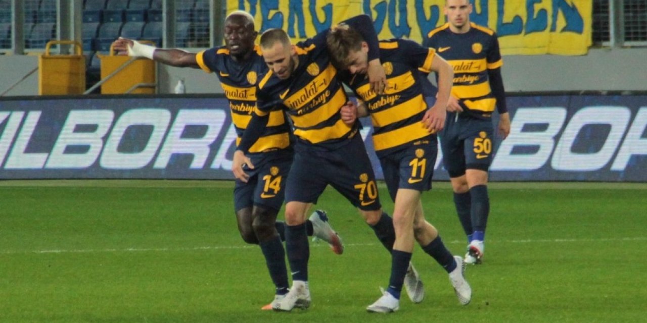 Süper Lig: Mke Ankaragücü: 4 - İh Konyaspor: 3 (maç Sonucu)