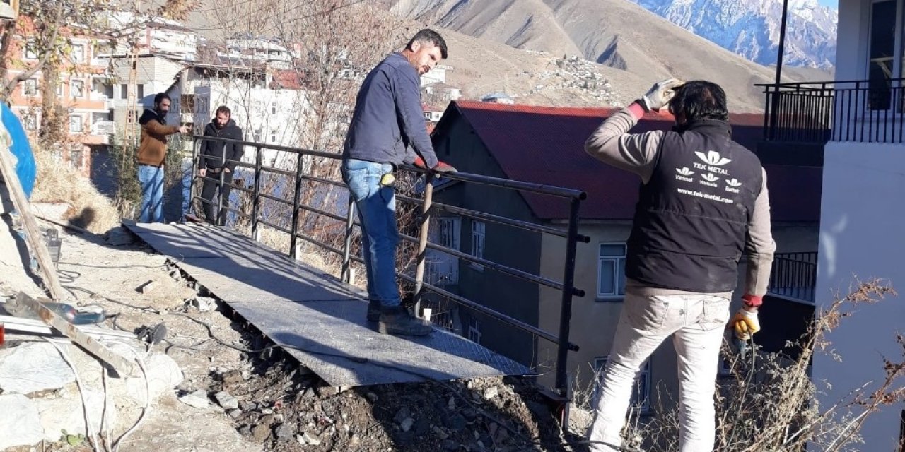 Hakkari Belediyesi Uçurum Kabusuna Son Verdi