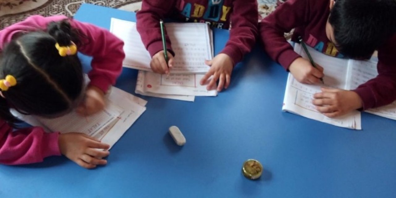 Üçüzlerin Tablet İsteği