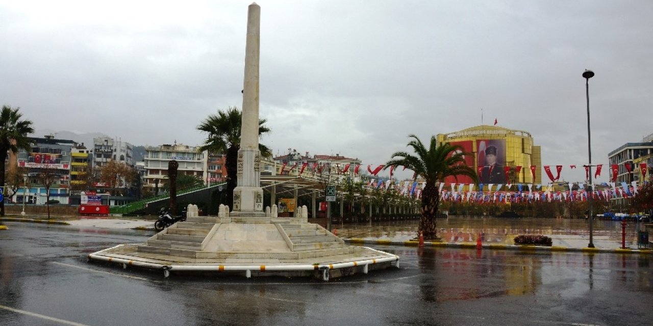 Aydın Sokakları Sessizliğini Korudu