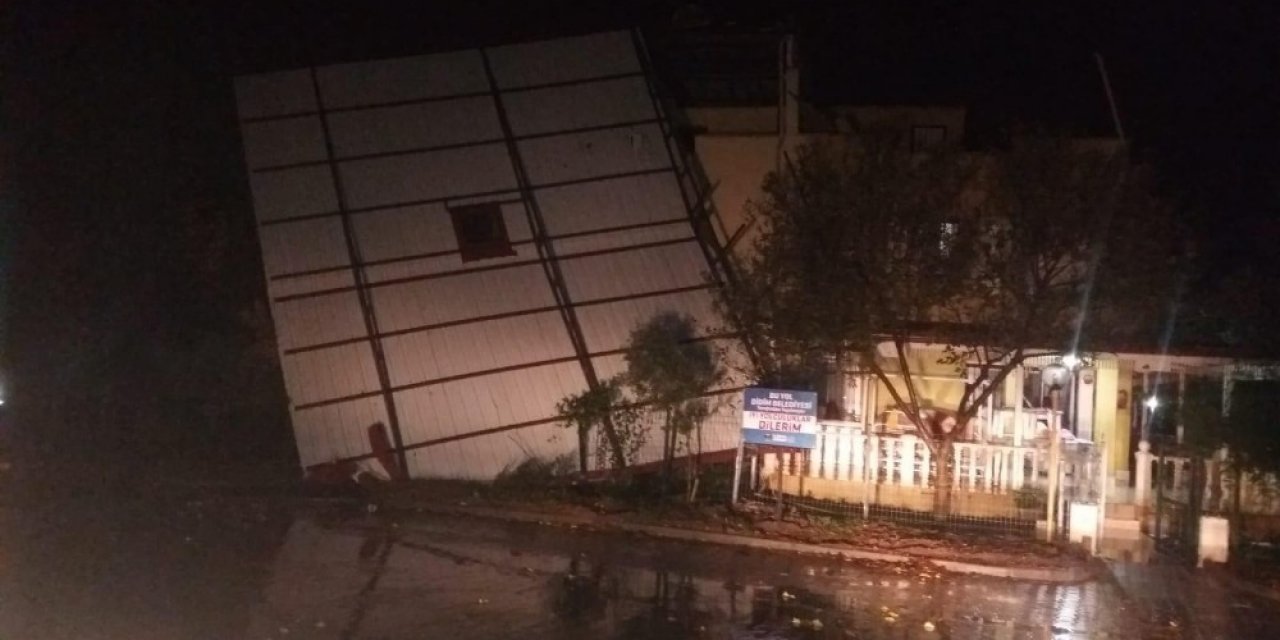 Büyükşehir Ve Didim Belediyesi’nden Yağışlara Anında Müdahale