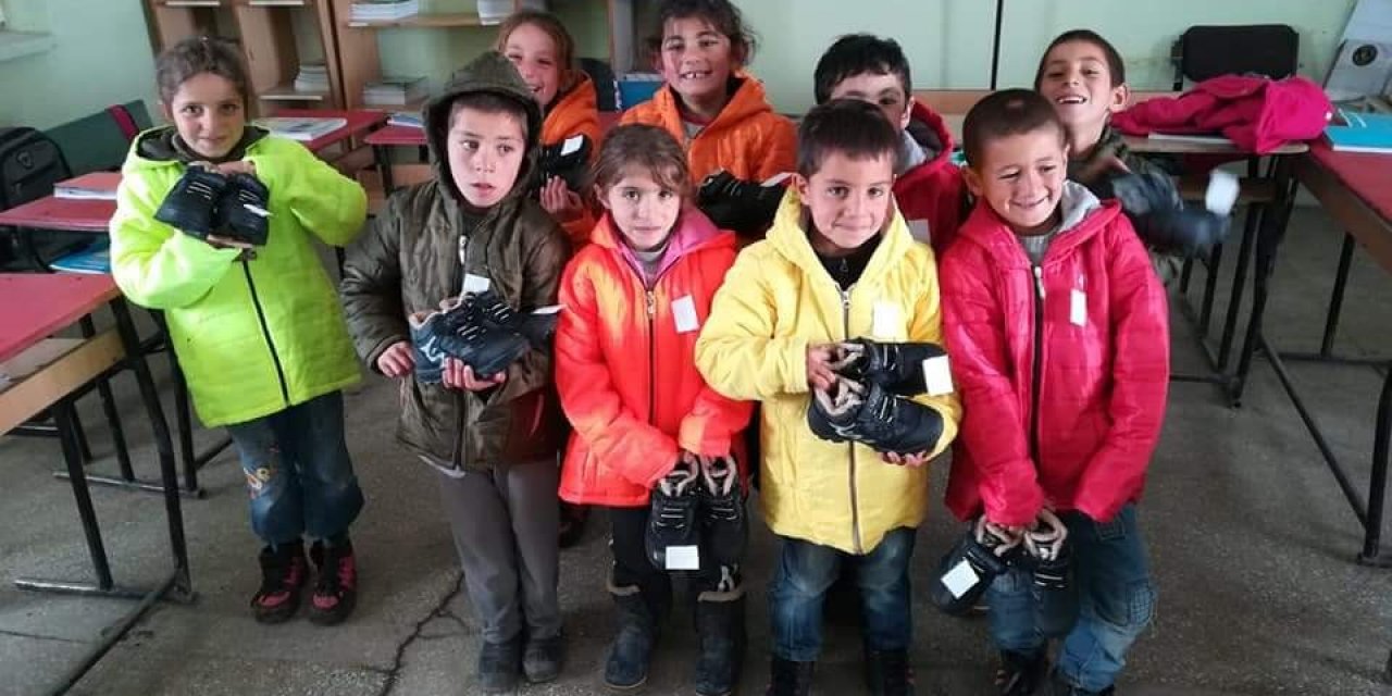 Fotoğraf Mezadının Geliri, Öğrencilere Harcandı