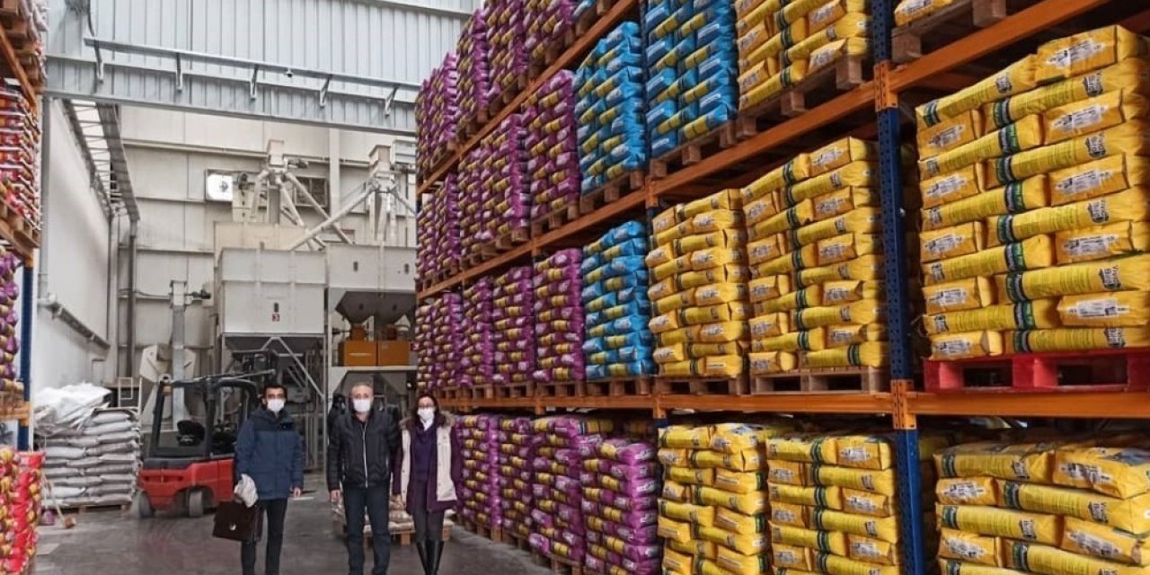 Yem Üreten Fabrikalar Denetleniyor