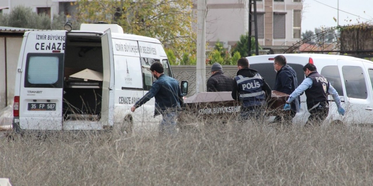 Cansız Bedenleri 1 Kilometre Arayla Bulundu