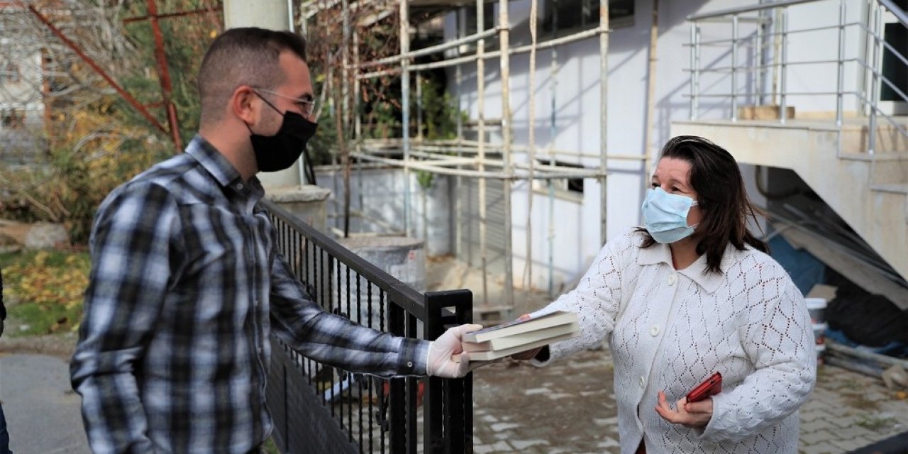 Kısıtlamalar Kitap Severlere Engel Olmadı