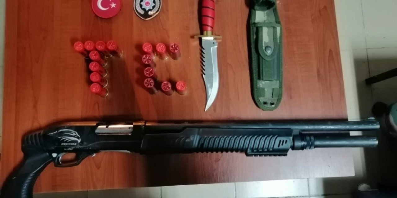 Sokağa Çıka Kısıtlamasını İhlal Edenlerin Üzerinden Ruhsatsız Silahlar Çıktı