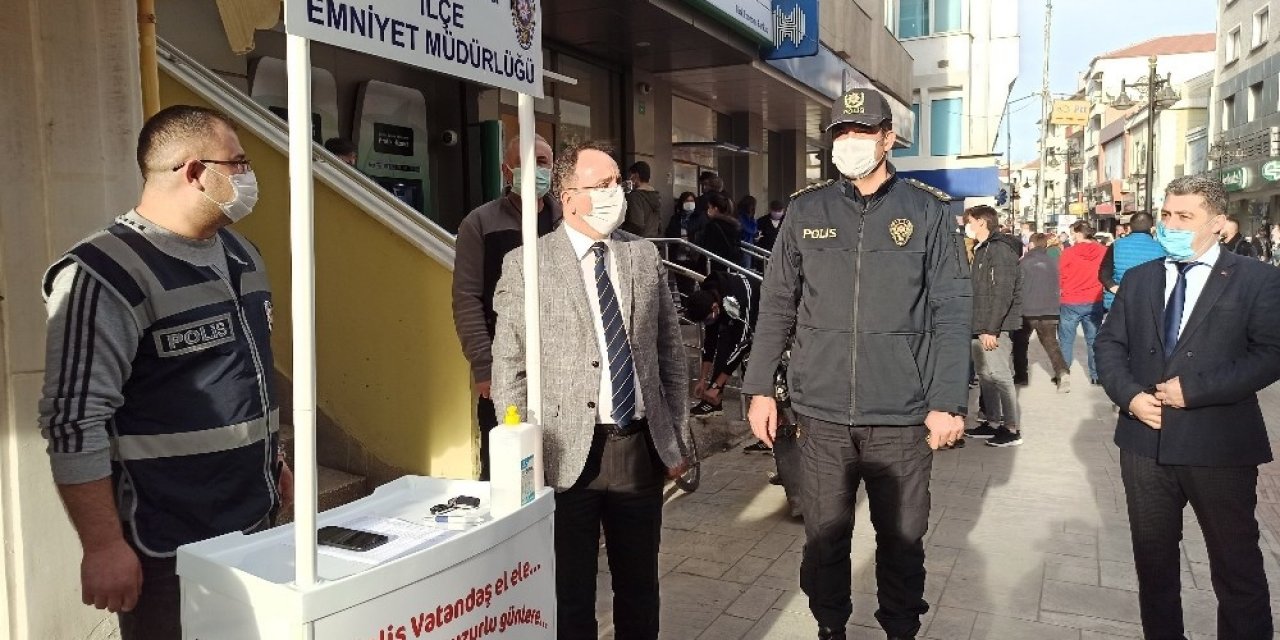 Bafra’da Salgınla Mücadele Tüm Hızıyla Sürüyor