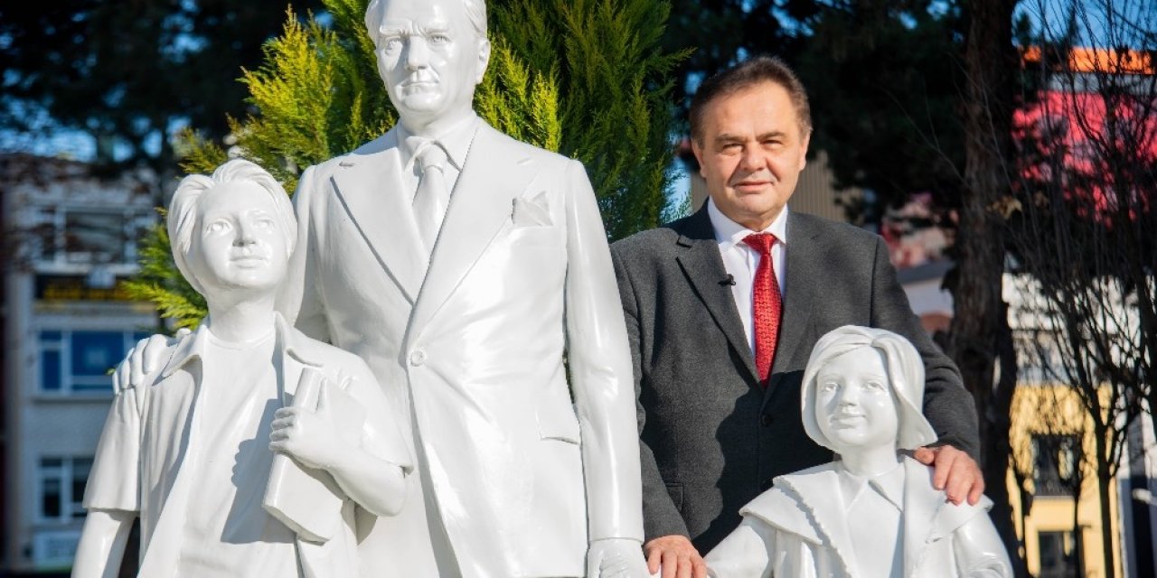 Başkan Şahin’den Çok Tartışılan Ayı Heykeli Hakkında Açıklama