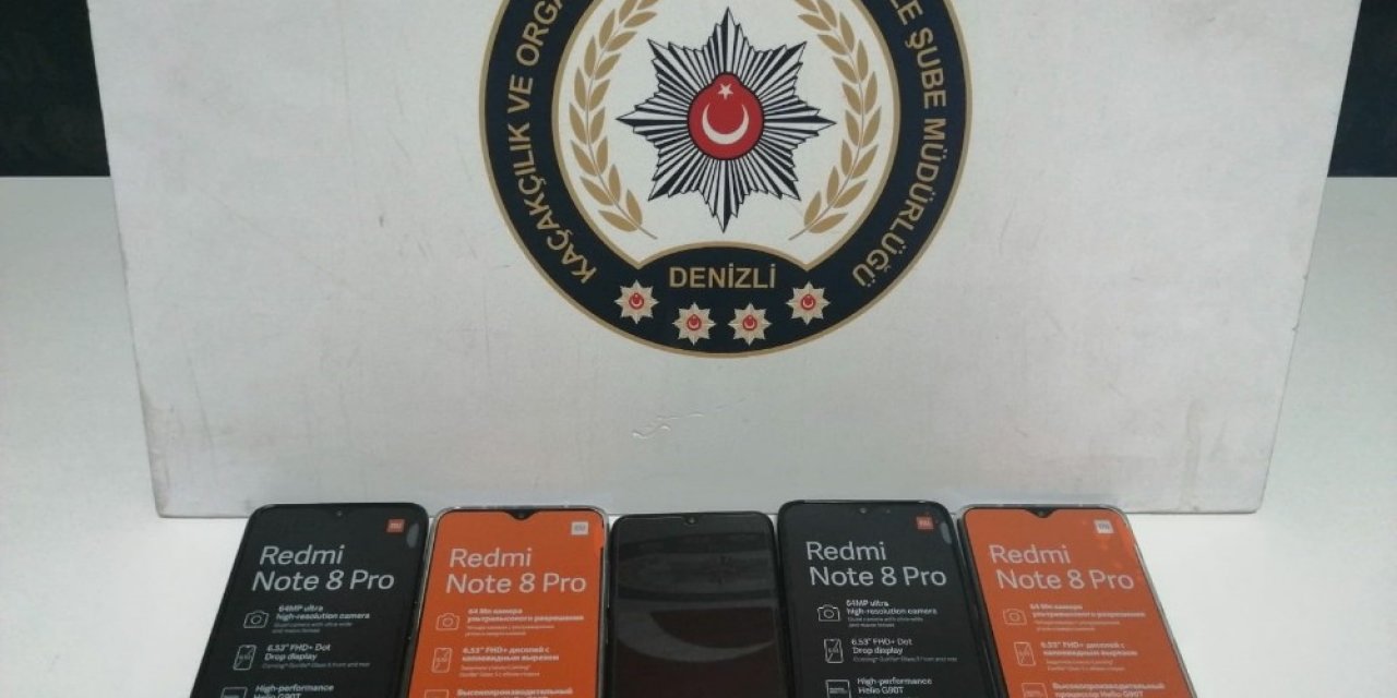 Denizli’de 55 Adet Kaçak Cep Telefonu Ele Geçirildi