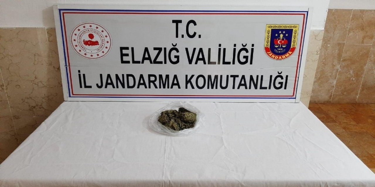 Sırtına Sardığı Uyuşturucuyla Yakalandı
