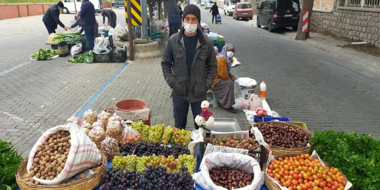 Bu Tezgahtaki Ürünlerin Hepsi Şifa Deposu