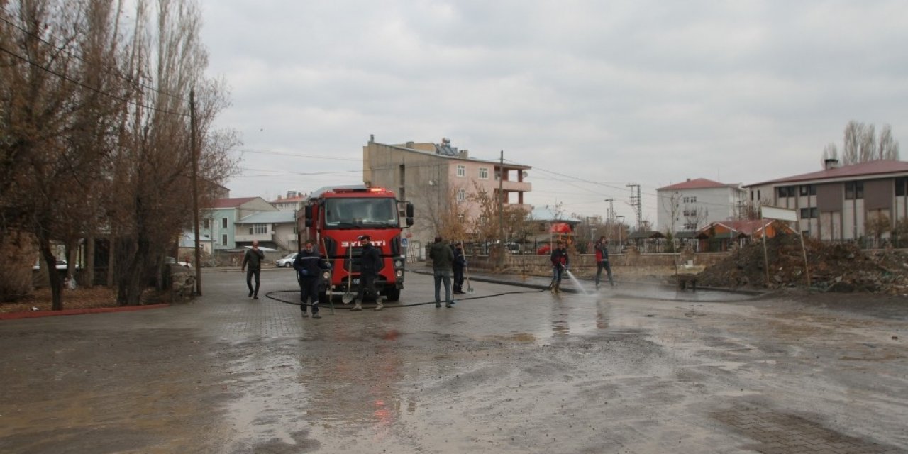Malazgirt’te Temizlik Çalışması