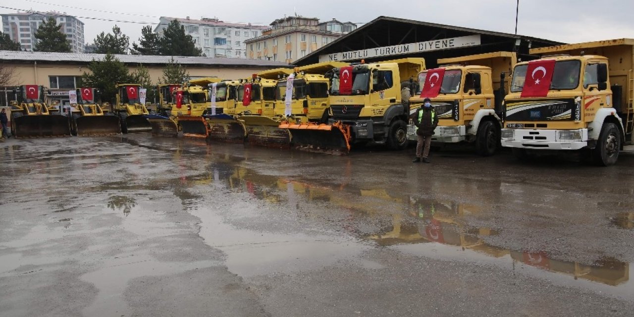 Vali Ayhan: “kışı Yük Olarak Değil, Nimet Olarak Görüyoruz”