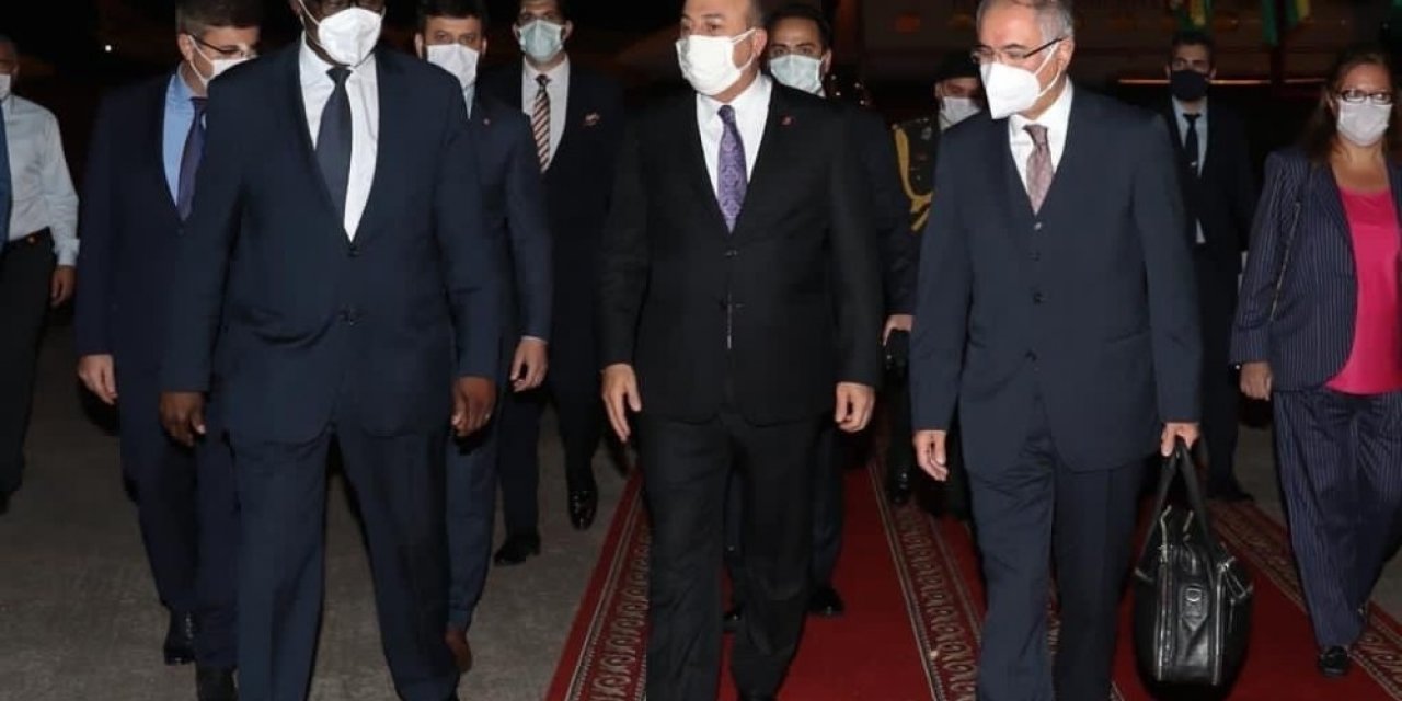 Dışişleri Bakanı Çavuşoğlu, Gine Devlet Başkanı Conde’nin Yemin Törenine Katıldı