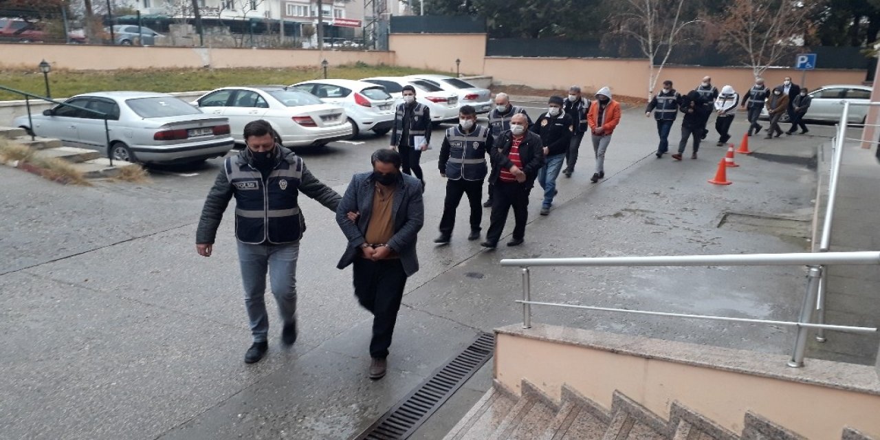 Sahte İçki Operasyonuna 8 Tutuklama