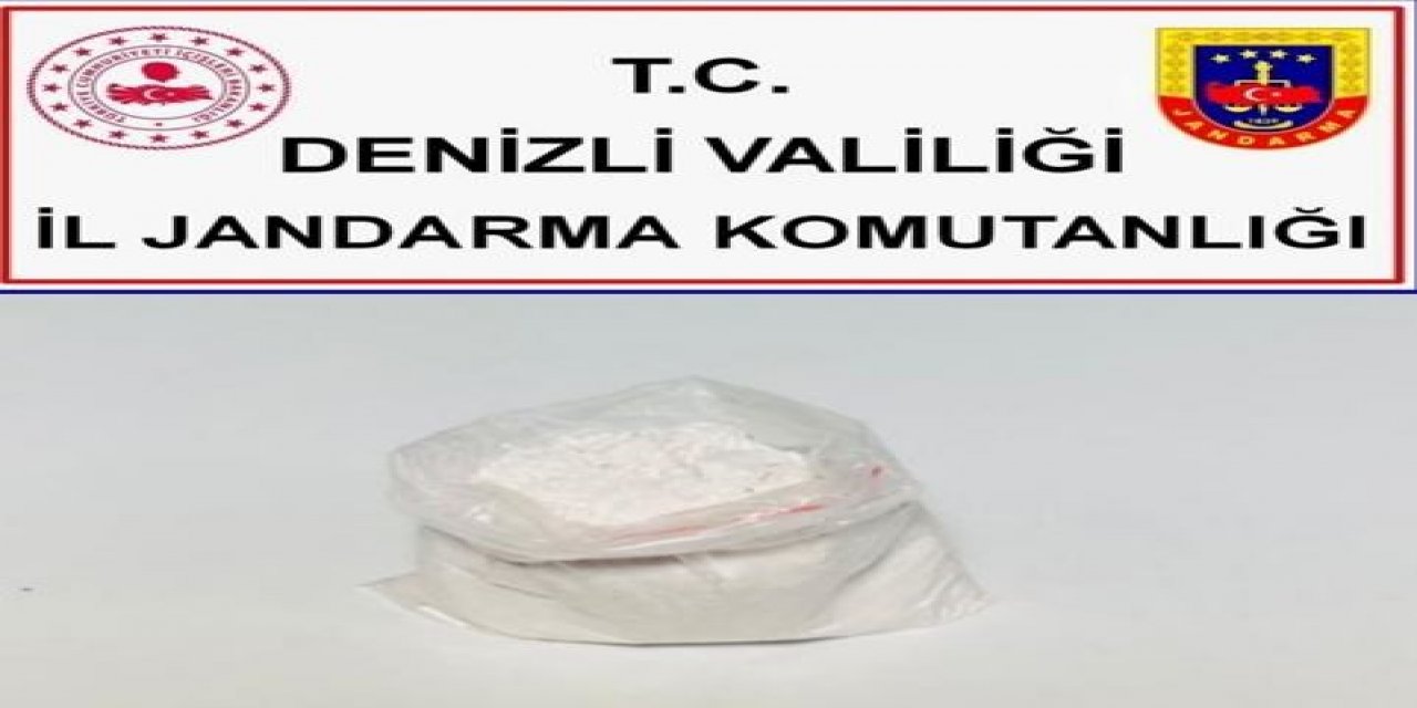 Şehirlerarası Otobüste Bulunan Şahsın Üzerinde 110 Gram Uyuşturucu Maddesi Ele Geçildi