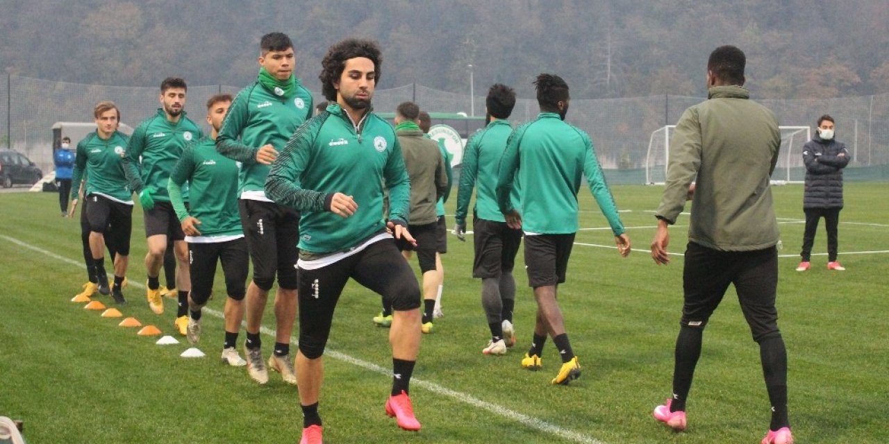 Giresunspor, Çotanak Spor Kompleksi’nde İlk Antrenmanını Yaptı