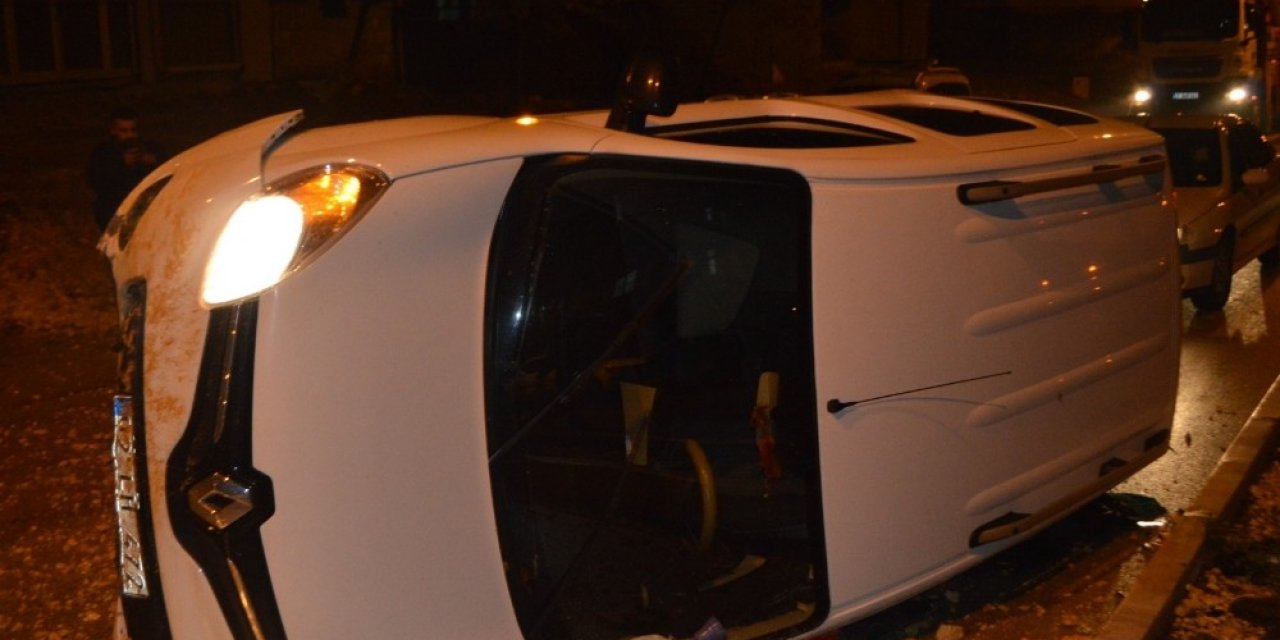 Kontrolden Çıkan Araç Kayganlaşan Yolda Takla Attı: 1 Yaralı