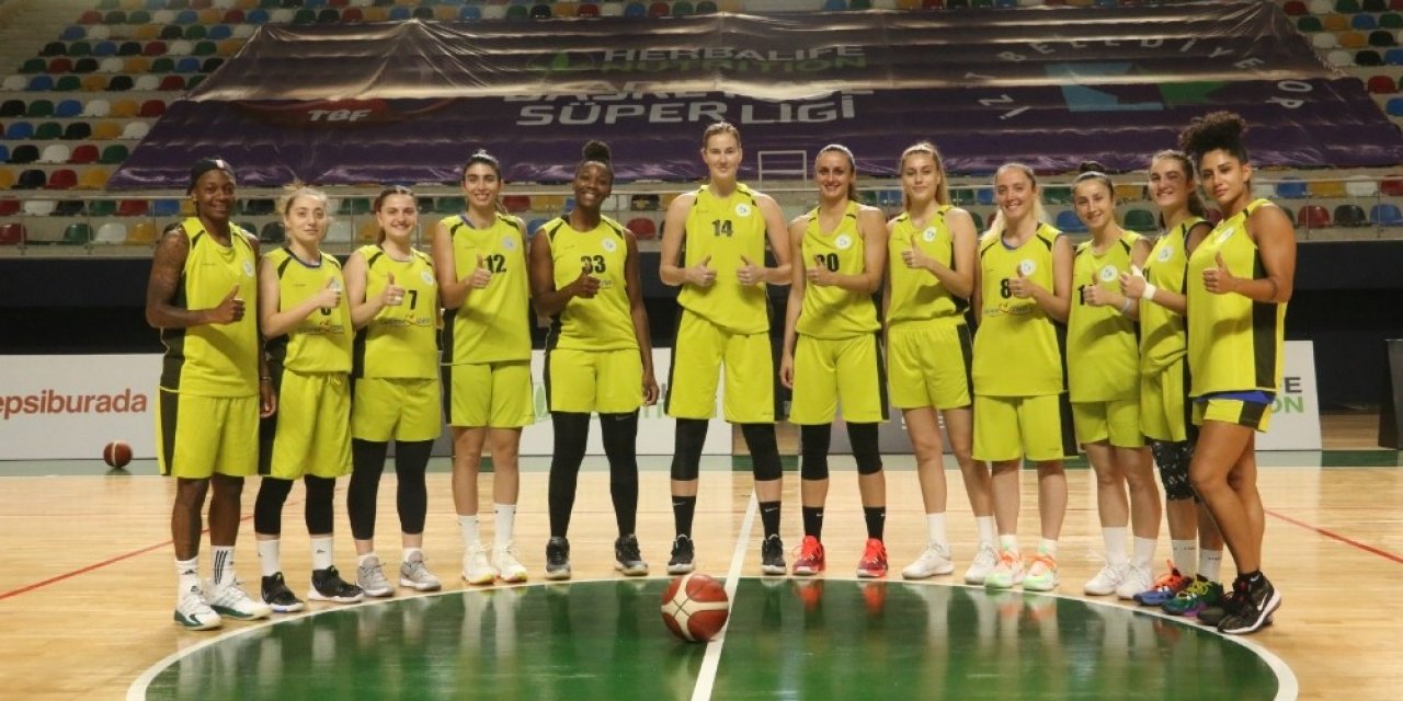 İzmit Belediyespor Tam Kadro Çalışmaya Başladı