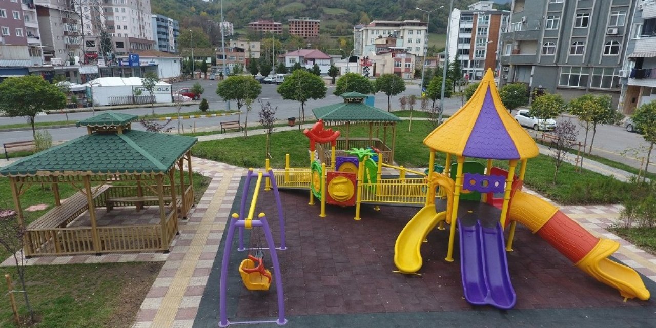 Tekkeköy Belediyesi Yüzlerce Belediye Arasında İlk Yediye Girdi